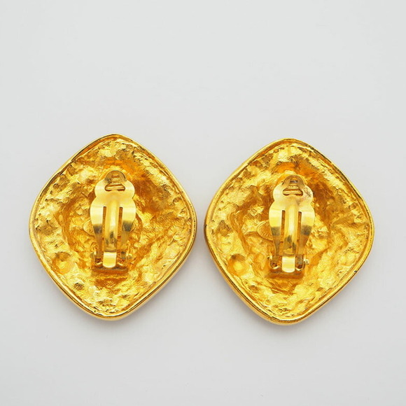 CHANEL Arabesque Coco Gold Large Earrings - Picture 3 of 9